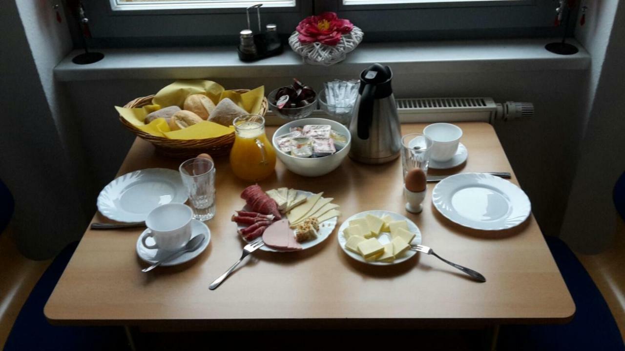 Hanse Haus Pension Greifswald Ngoại thất bức ảnh